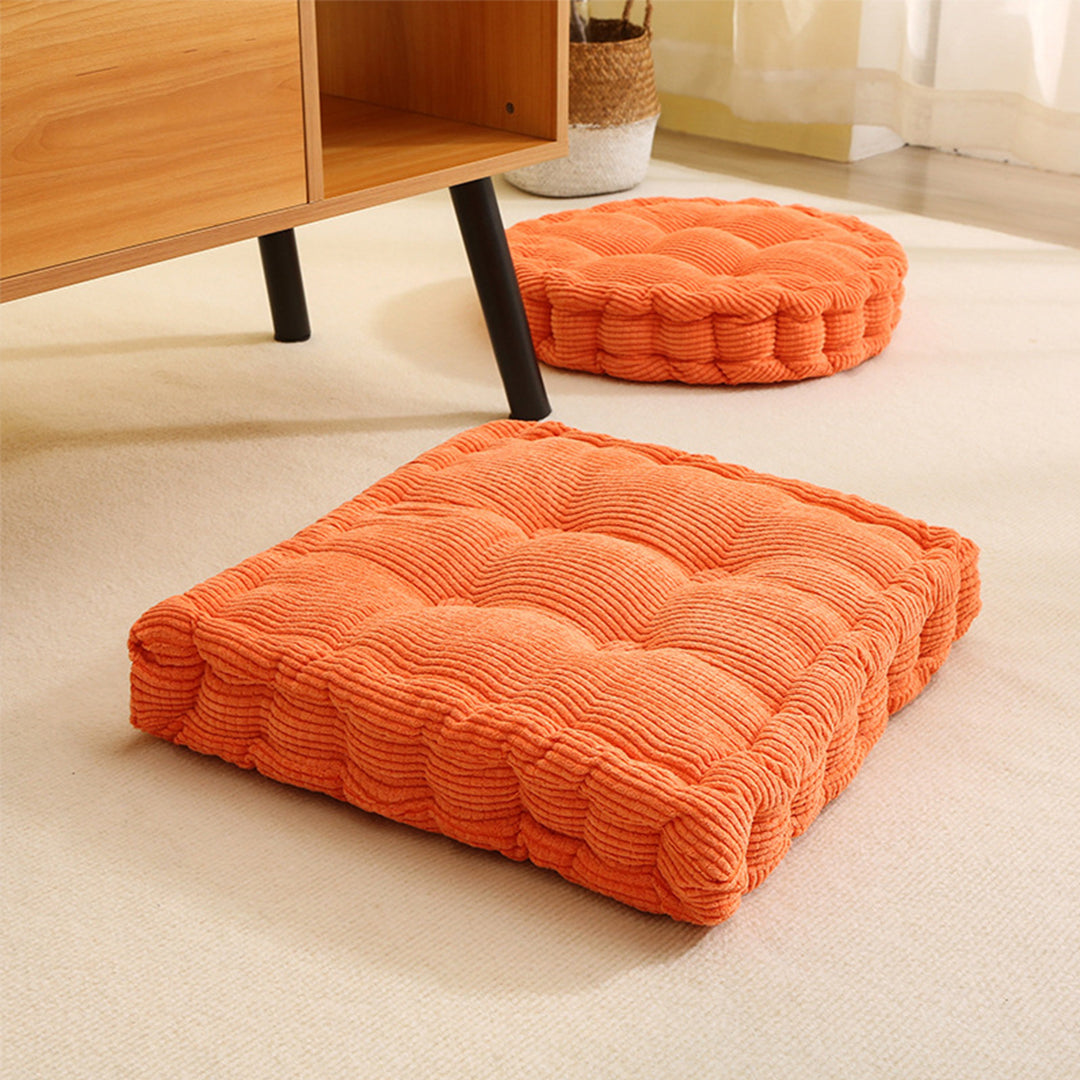 Tufted Pattern Pillow