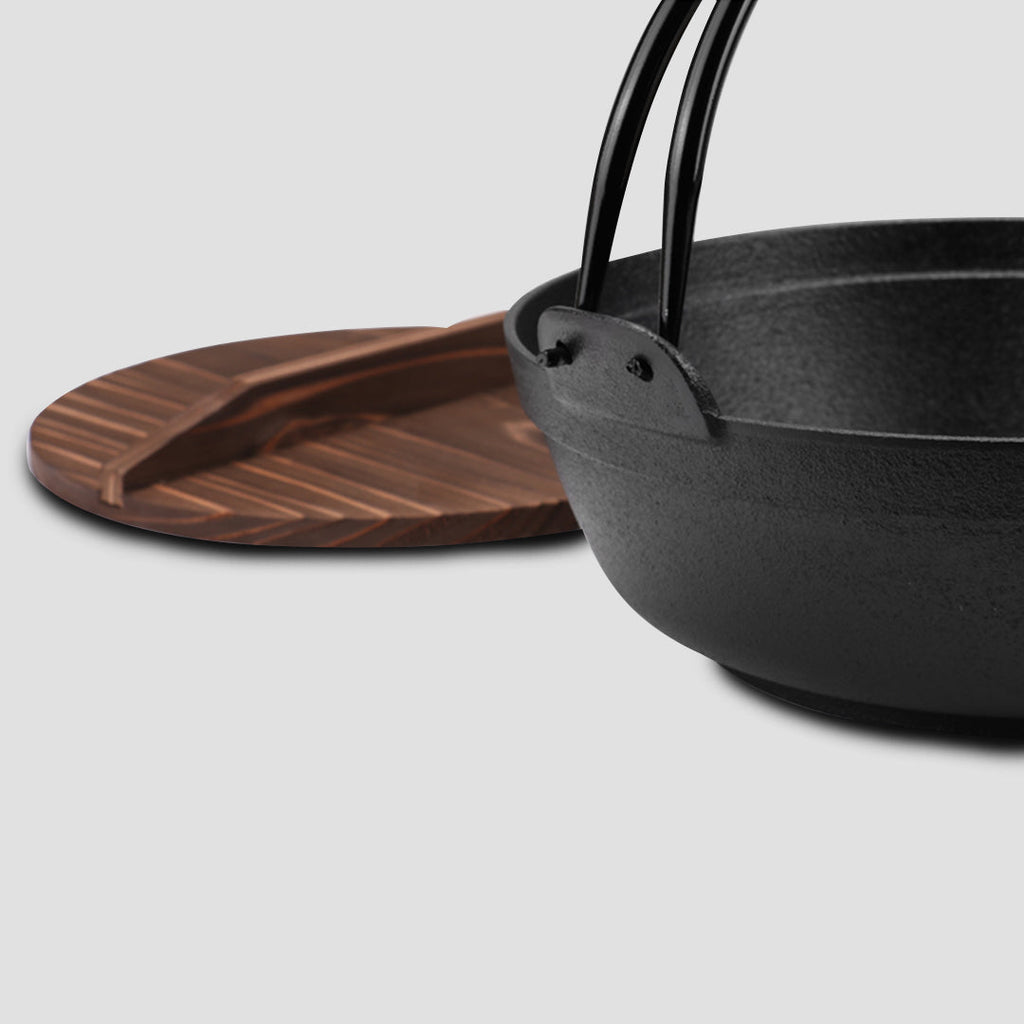 Hot Pot with Wooden Lid