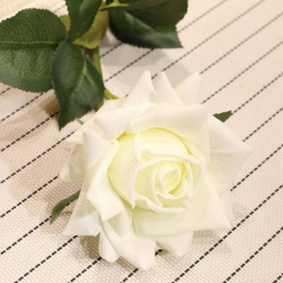 Glass Vase With Artificial Flower