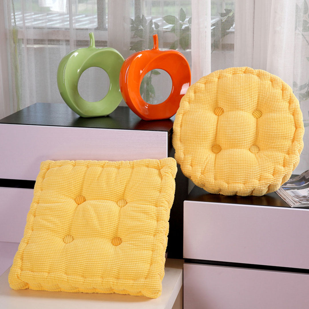 Tufted Pattern Pillow